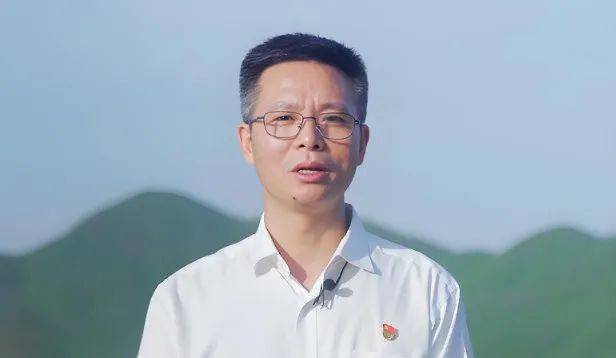张晓容任福建省公安厅政治部主任（试用期一年）