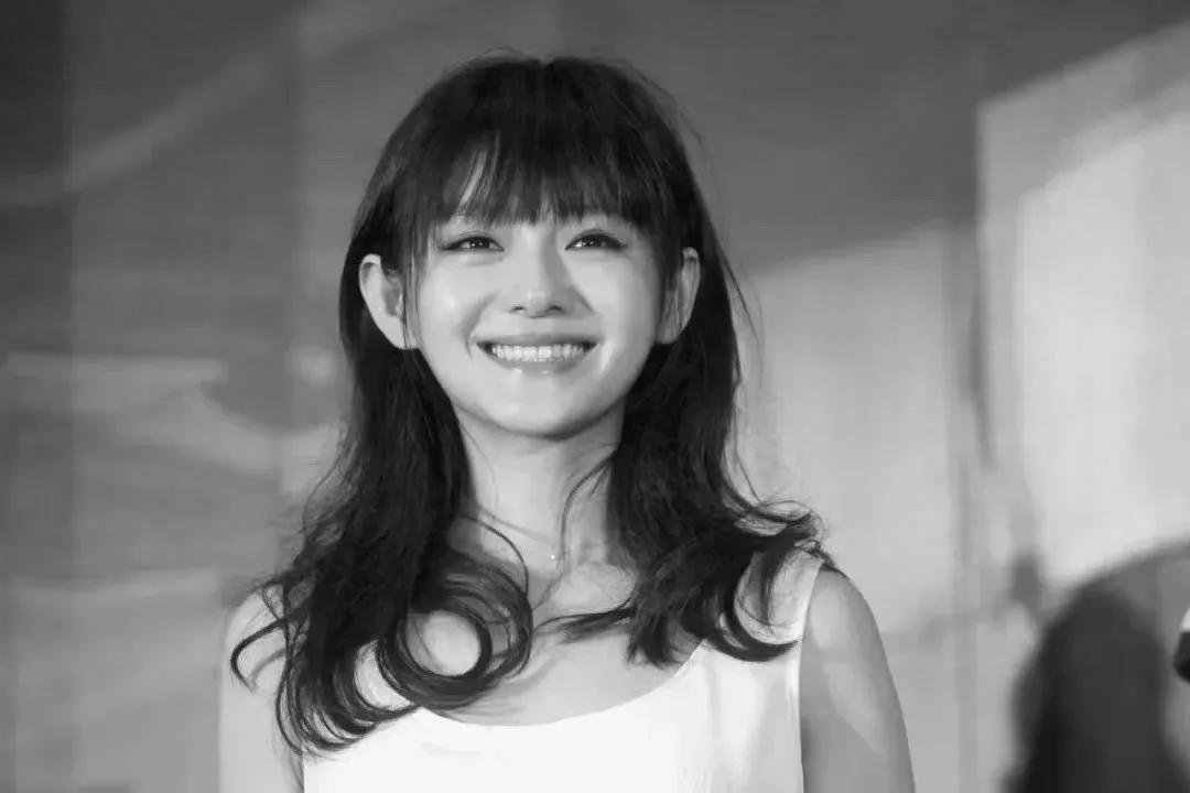 24岁女生酷似大S走红 ，回应：没模仿她，不会消费她，以前没有整容以后也不会